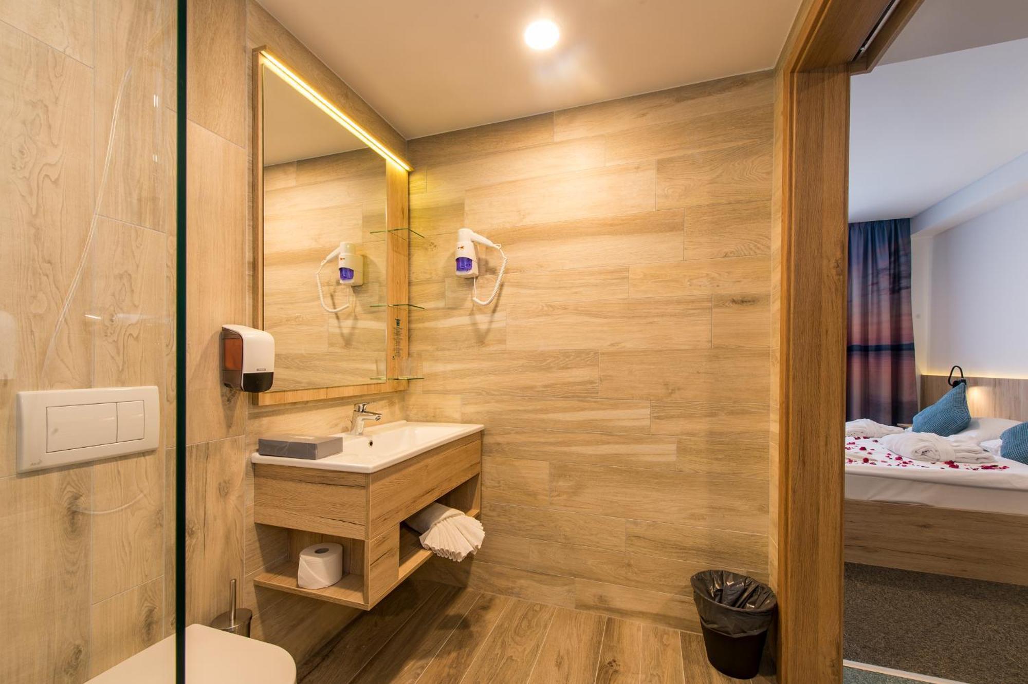 Akademia Hotel Balatonfüred Екстериор снимка